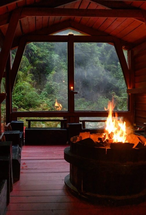 Paseo relajante a las arquitectónica termas geométricas.