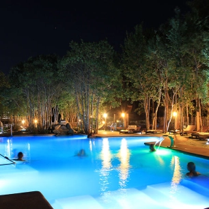 Paseo por la diferentes lugares en la zona de Pucón, además de una relajantes termas.