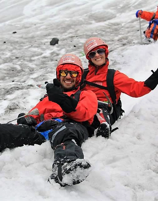 Turistas durante la ascensión al Volcán Villarrica