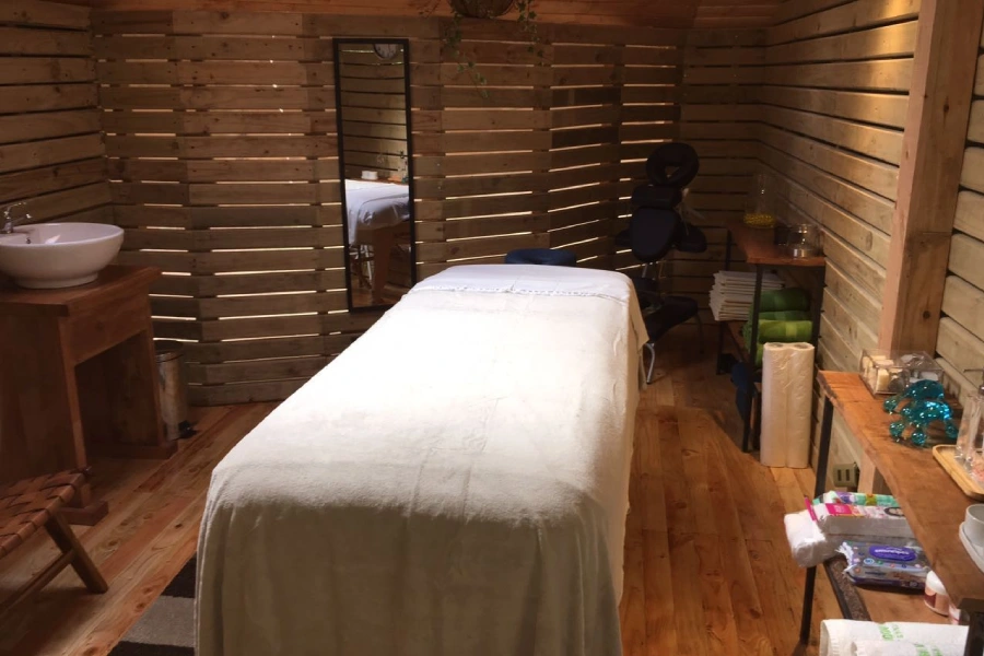 “Espacio de bienestar en el spa de Termas Pucón Indómito Invernal.”