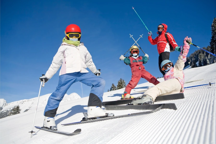 “Día en familia en la nieve con Alquiler de Ski y Snowboard.”
